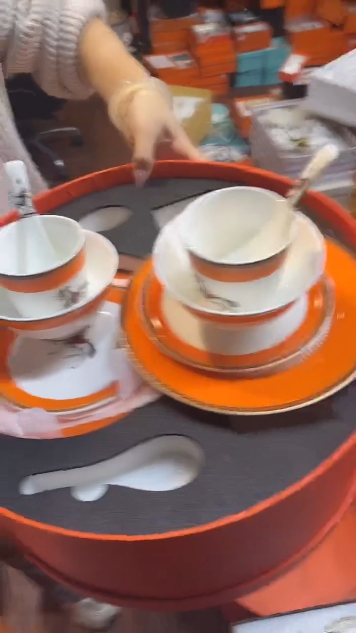 杯鸿辉家品牌瓷器，京东包邮！