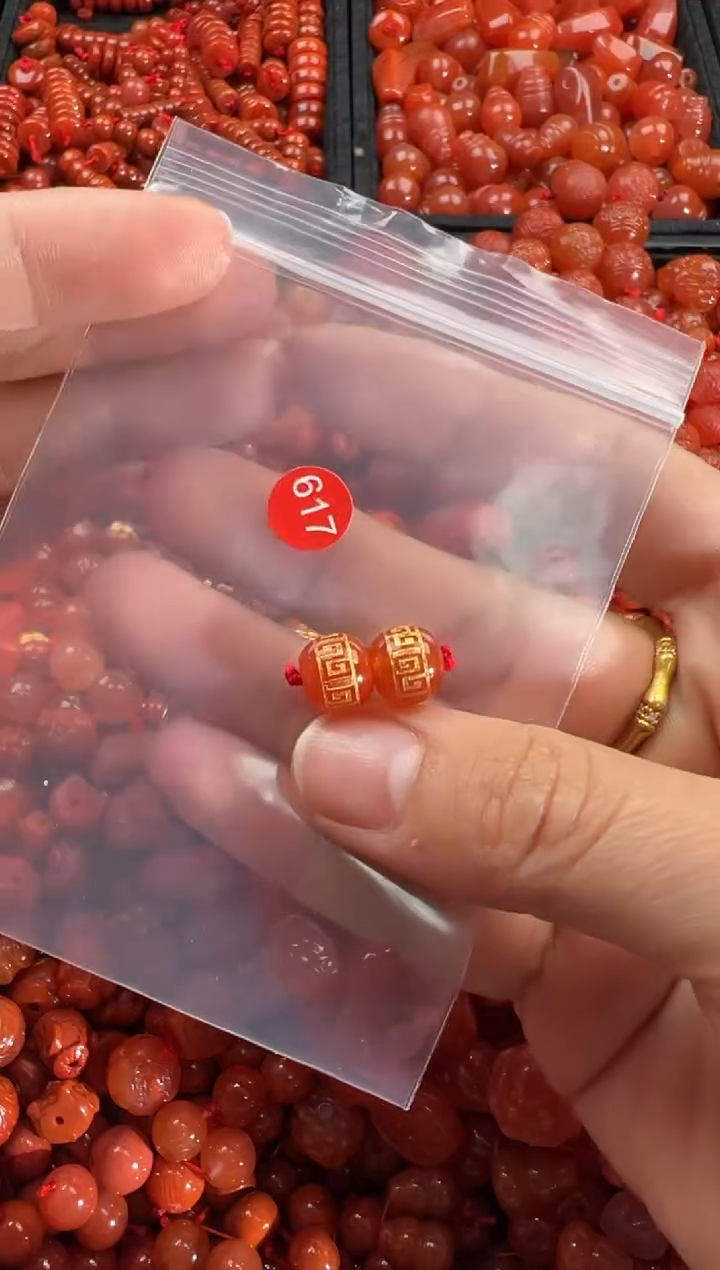 【闪购商品】南红玛瑙颈饰未镶嵌1