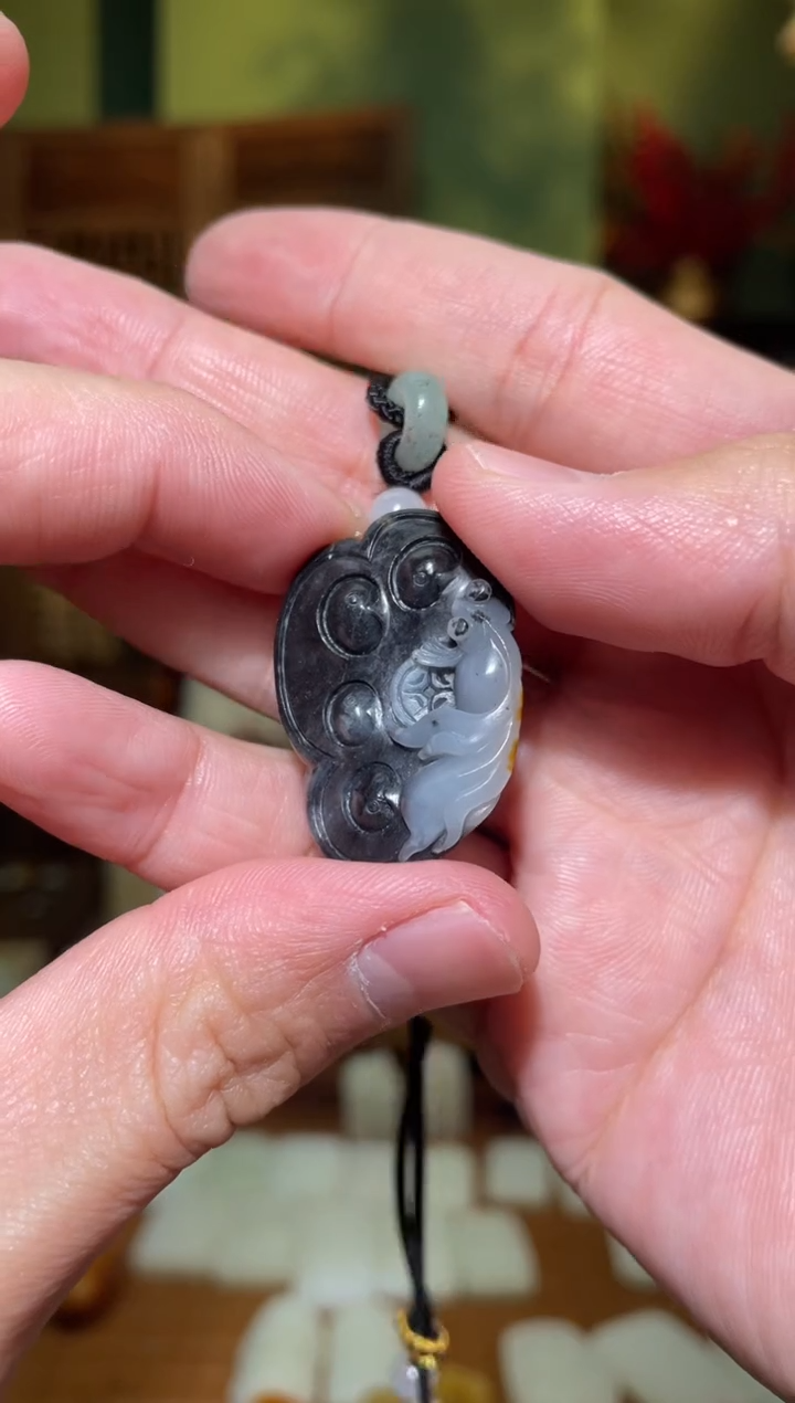 【闪购商品】和田玉吊坠(不含链)未镶嵌莲蓬17g