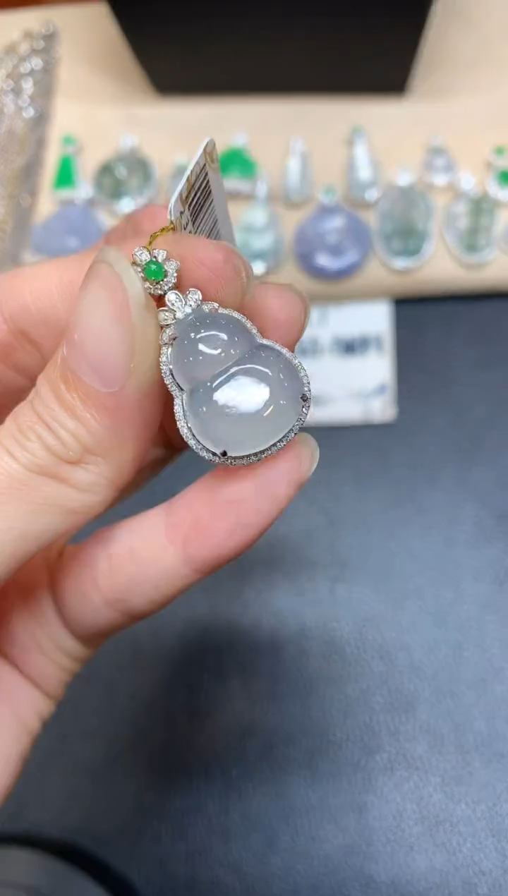 【闪购商品】翡翠颈饰18K金镶嵌【无服务费