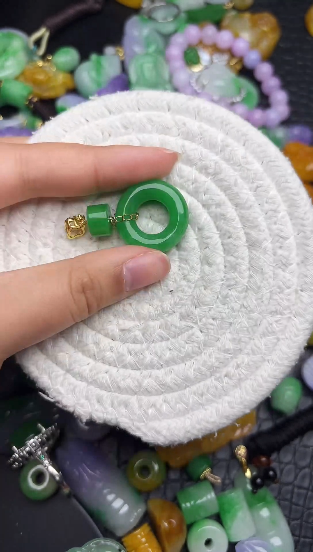 颈饰未镶嵌翡翠缅甸翡翠吊坠