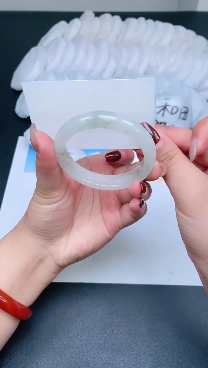 【闪购商品】石英质玉手镯未镶嵌319-53.3