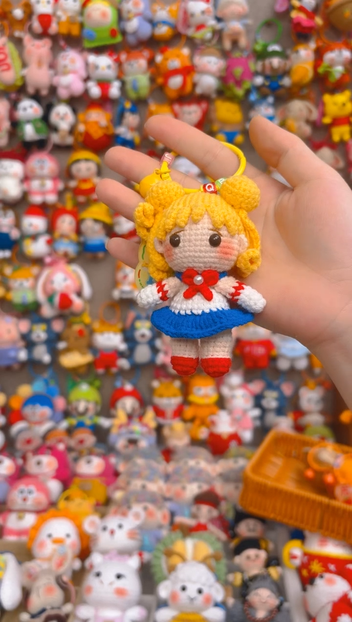 纯手工制作毛线钩织成品水冰月