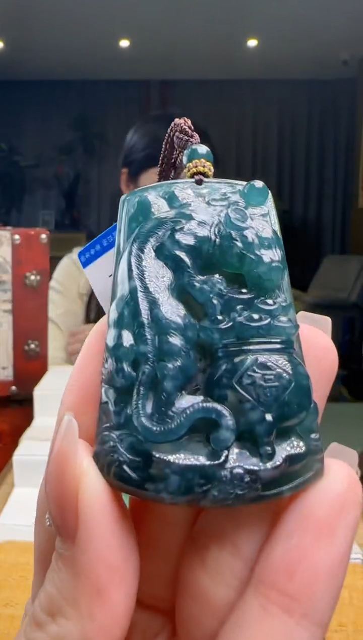 【闪购商品】翡翠吊坠(不含链)未镶嵌CC@@960Q3J15495