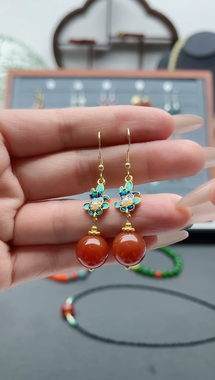 【闪购商品】南红玛瑙耳饰银S925镀金镶嵌8520