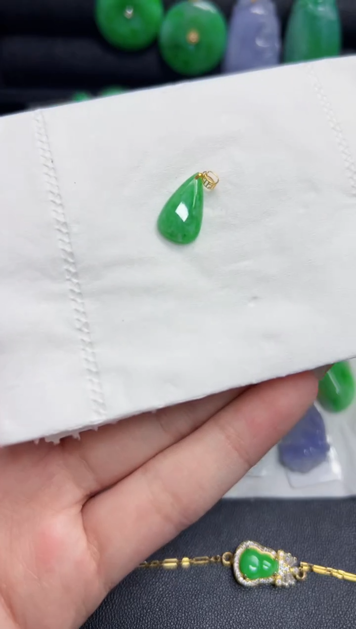 【闪购商品】翡翠颈饰18K金镶嵌Y缅料A货/多样性发货/一件