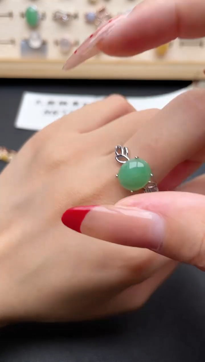 【闪购商品】翡翠戒指银S925镶嵌一物一证一礼盒
