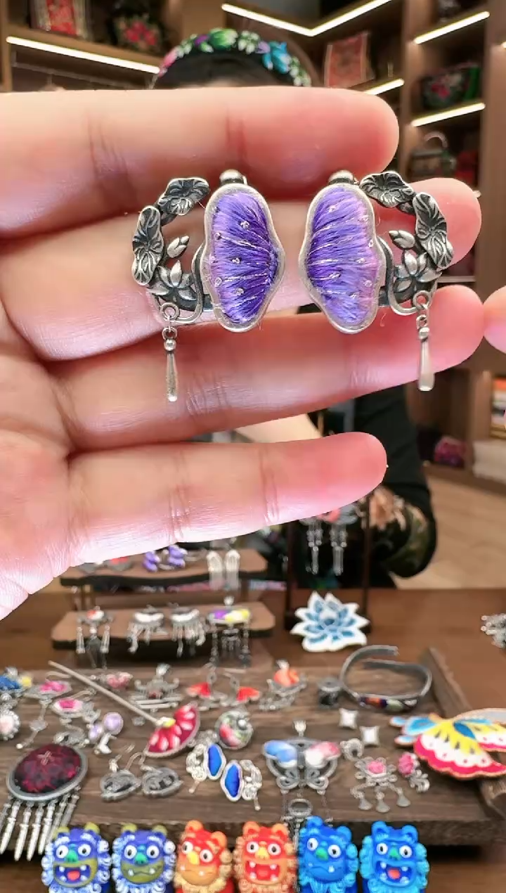 【闪购商品】织绣45黔东南苗族刺绣