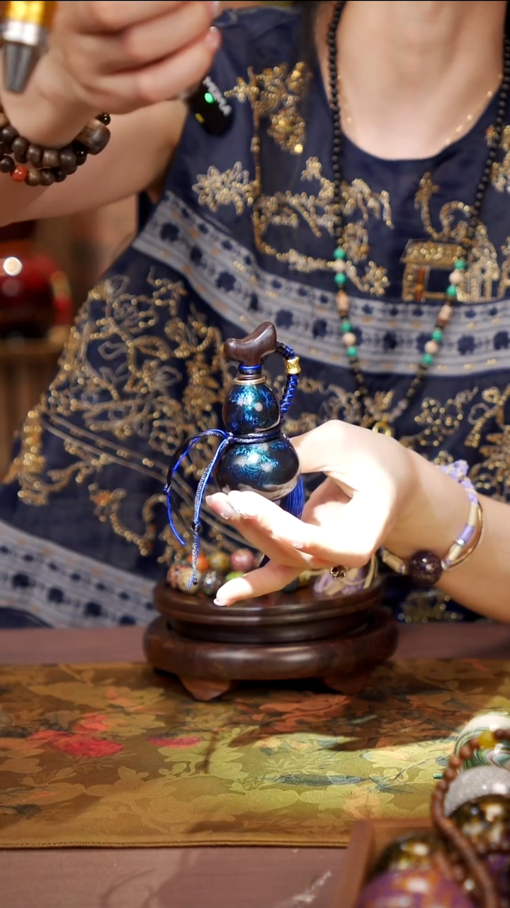 219 易林大漆开口小葫芦--168