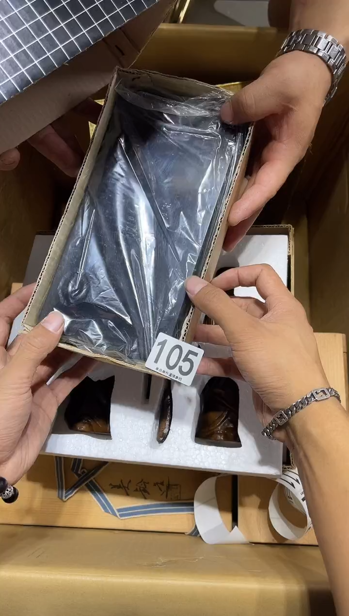 瓷片郑*东105......