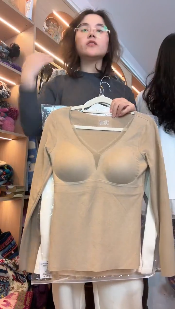 羊毛小*窝磨毛V领打底A153