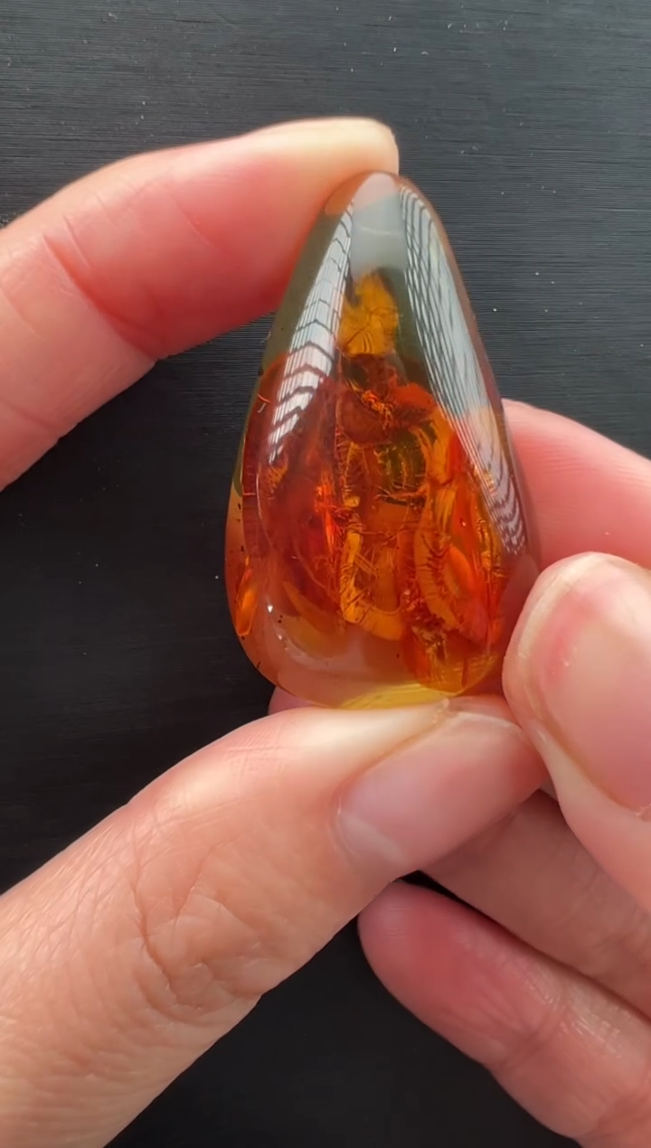 琥珀颈饰未镶嵌吊坠