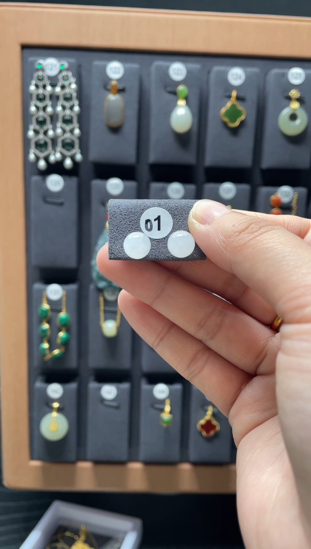 【闪购商品】和田玉耳饰银S925镶嵌001