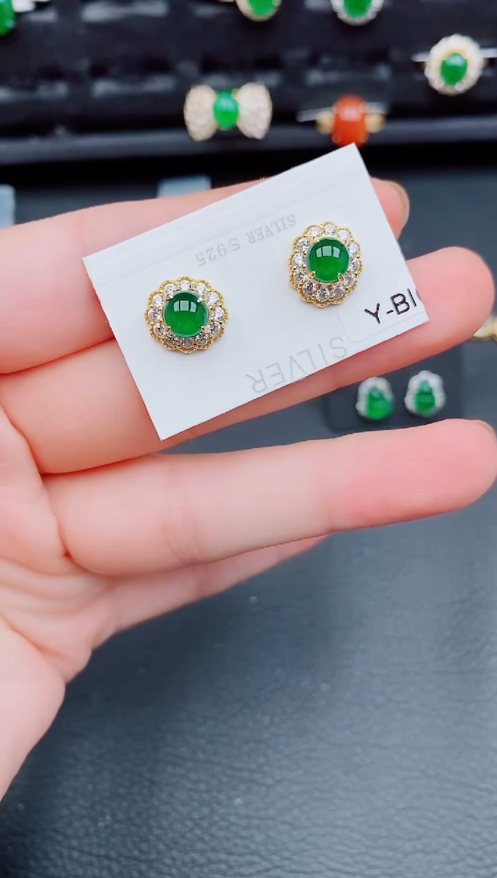 【闪购商品】翡翠耳饰银S925镶嵌天然a货翡翠360