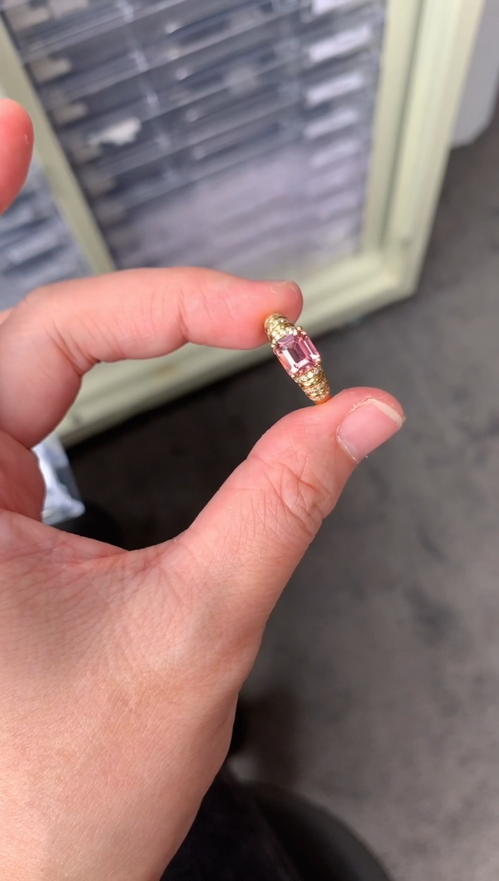 【闪购商品】碧玺戒指18K金镶嵌1.2ct粉碧玺戒指