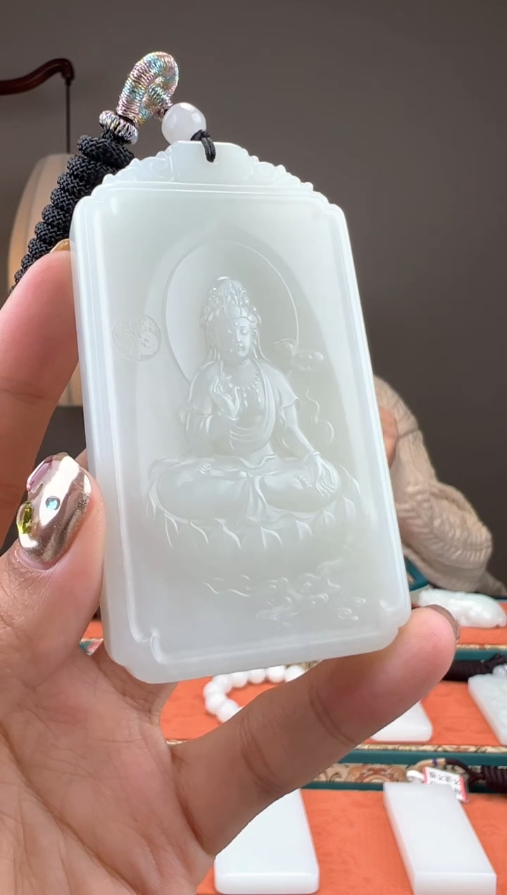 【闪购商品】和田玉颈饰未镶嵌1