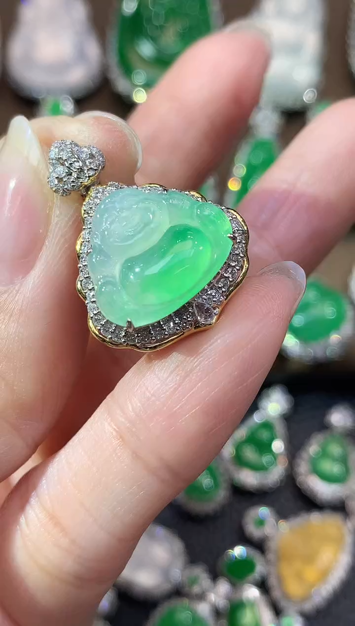 吊坠(不含链)18K金镶嵌翡翠C55