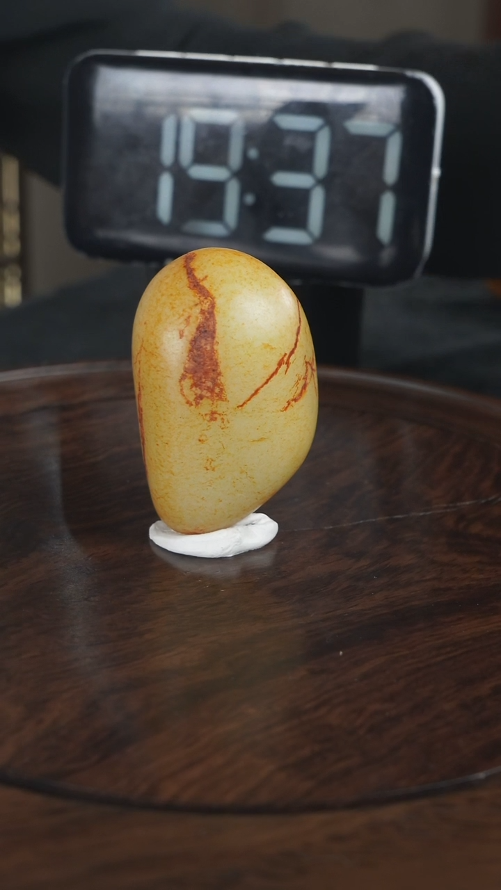 颈饰未镶嵌和田玉星**原和田玉原石