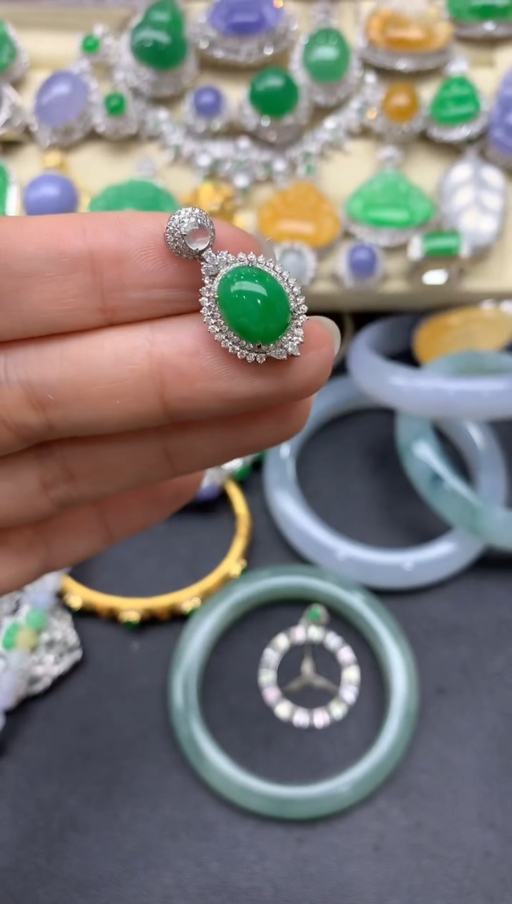 【闪购商品】翡翠颈饰18K金镶嵌505-中国好珍宝