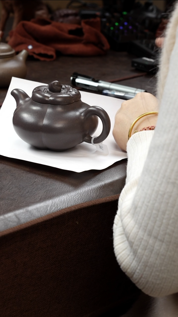 【闪购商品】紫砂茶壶32    精品茶具330cc