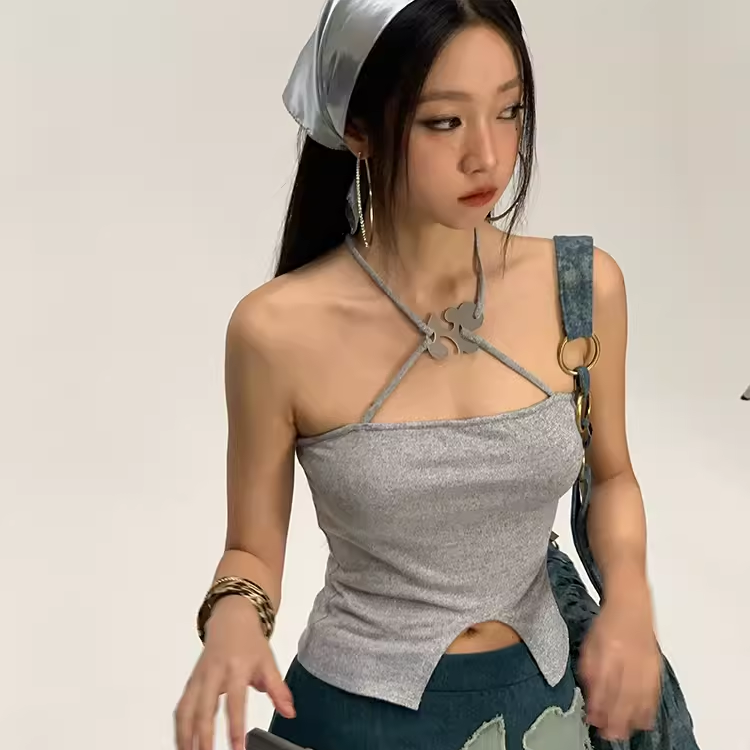 【自播】Next passport 亮丝针织交叉带金属牌露脐吊带短背心细肩带