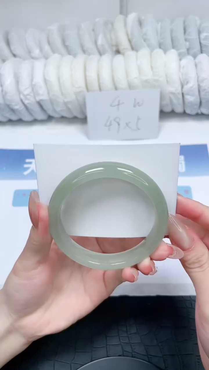 【闪购商品】石英质玉手镯未镶嵌T338-60.2