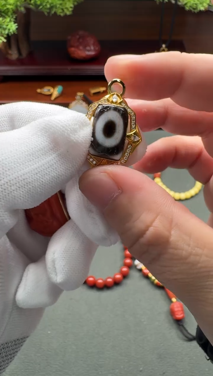 【闪购商品】玛瑙/玉髓配饰配饰18K金镶嵌配饰配饰