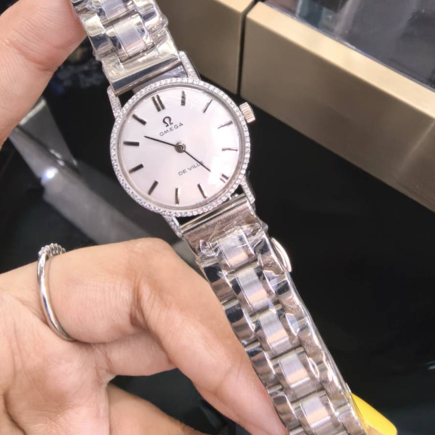 95新 Omega/欧米茄 手动机械后钻24mm/公价32999/w11224