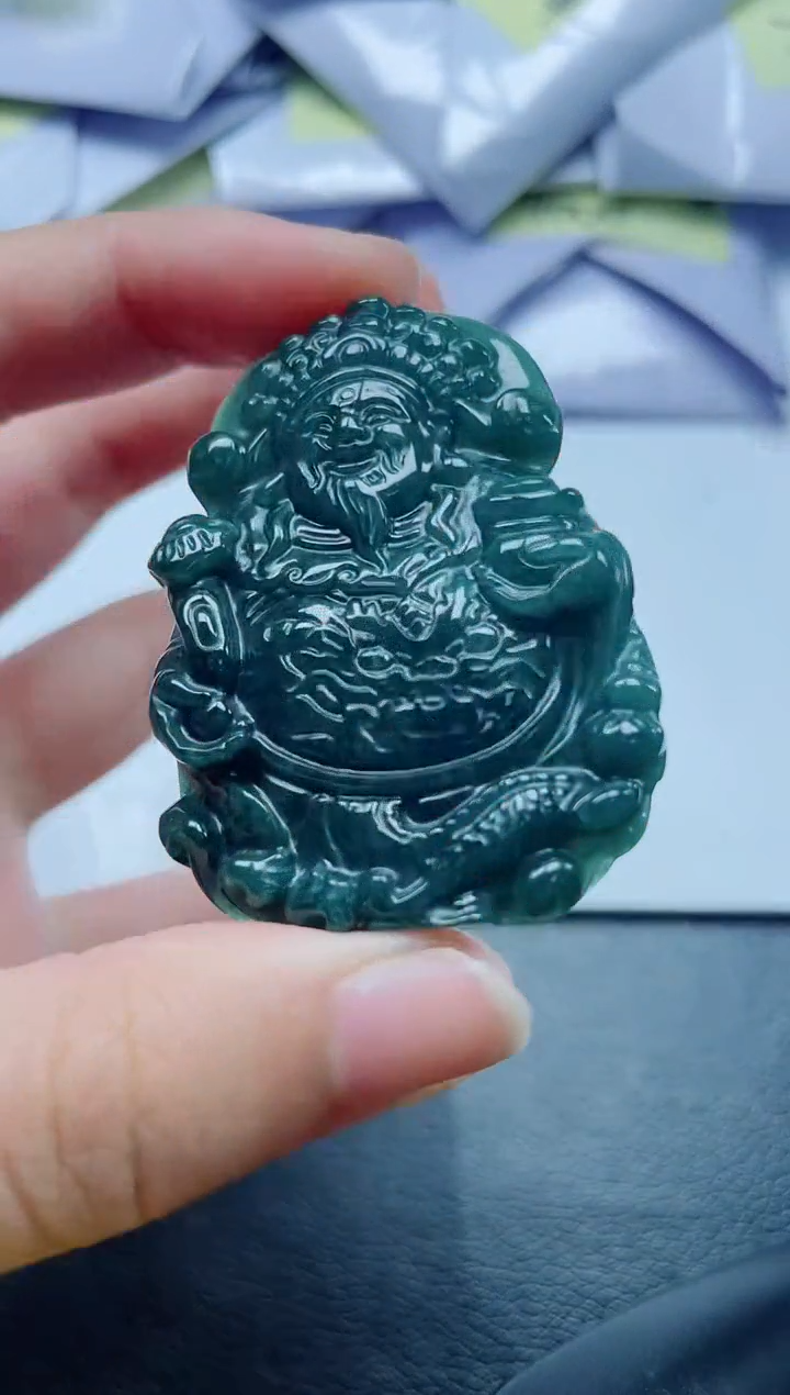 翡翠未镶嵌颈饰多样性发货一件发货-财神