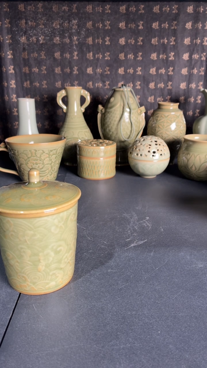 耀州窑仰山做****使青釉落花流水咖啡杯微瑕