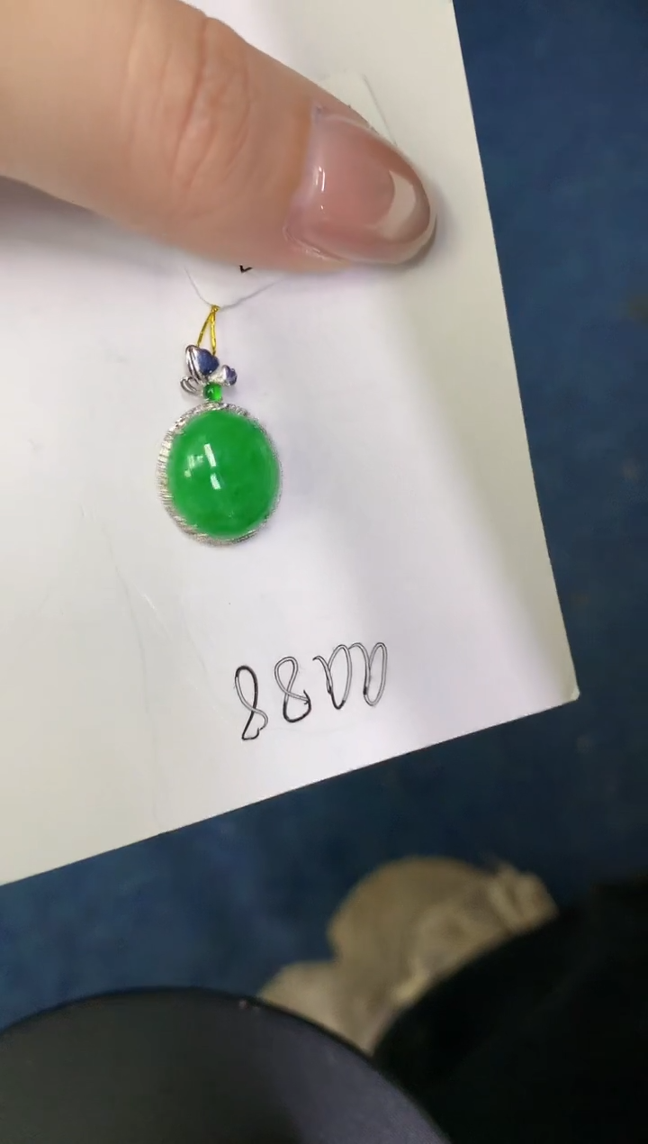 【闪购商品】翡翠颈饰18K金镶嵌0000000000