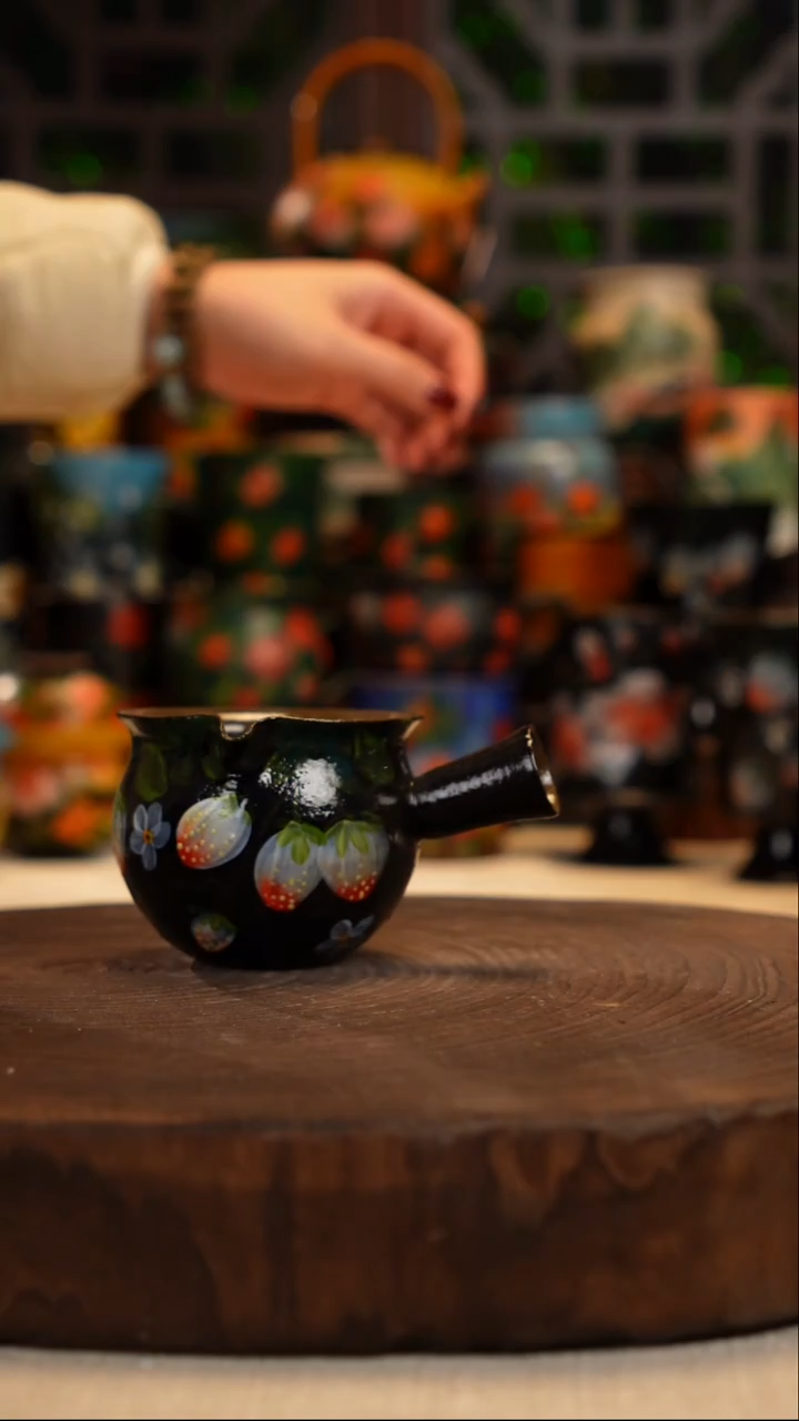 油画   釉下彩   杯子