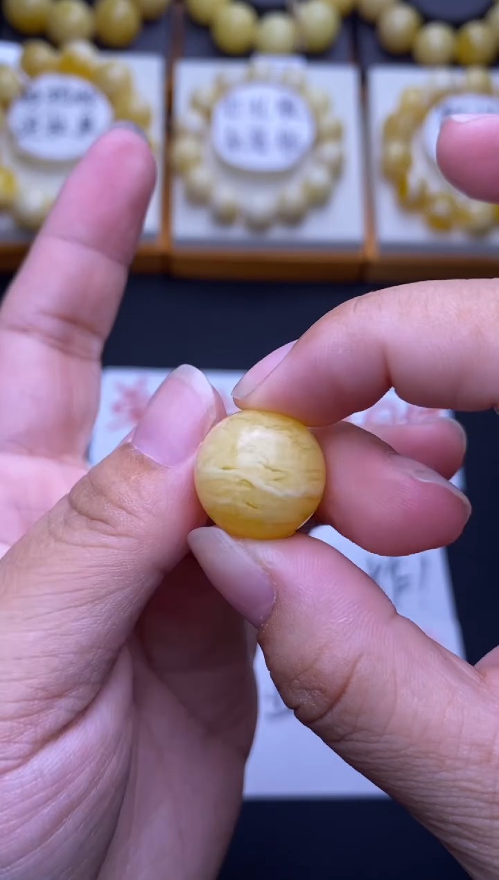 裸石琥珀未镶嵌大小姐珠宝严选96