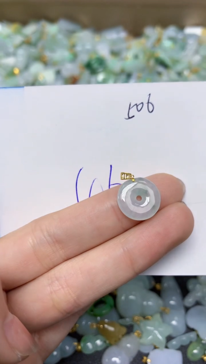 【闪购商品】翡翠颈饰18K金镶嵌天然翡翠A货