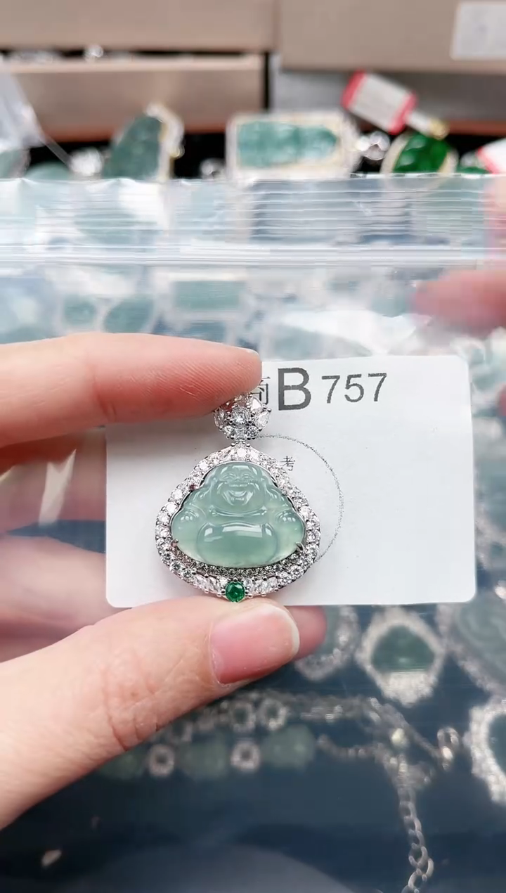 【闪购商品】翡翠颈饰未镶嵌757赠皮绳