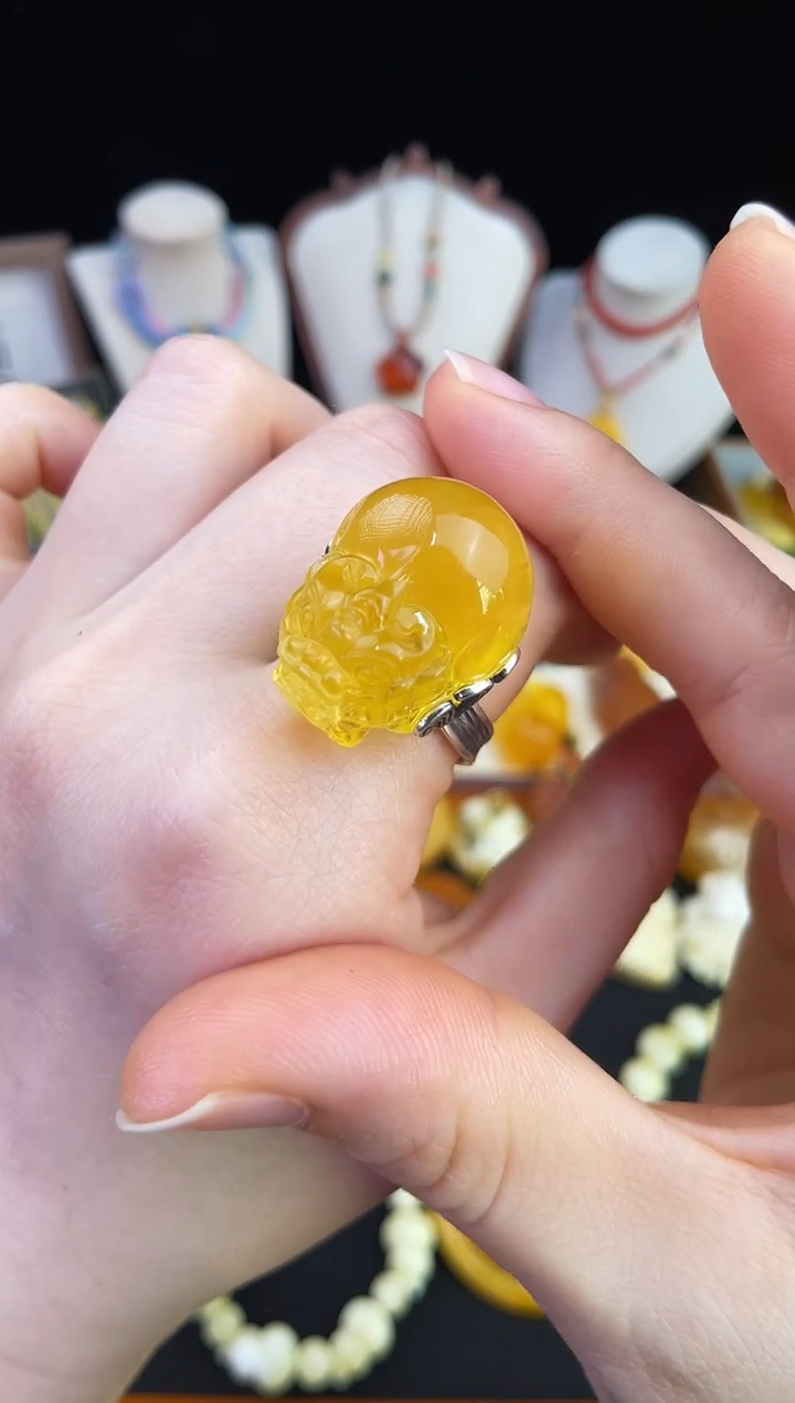 琥珀未镶嵌珠宝奇石柒月