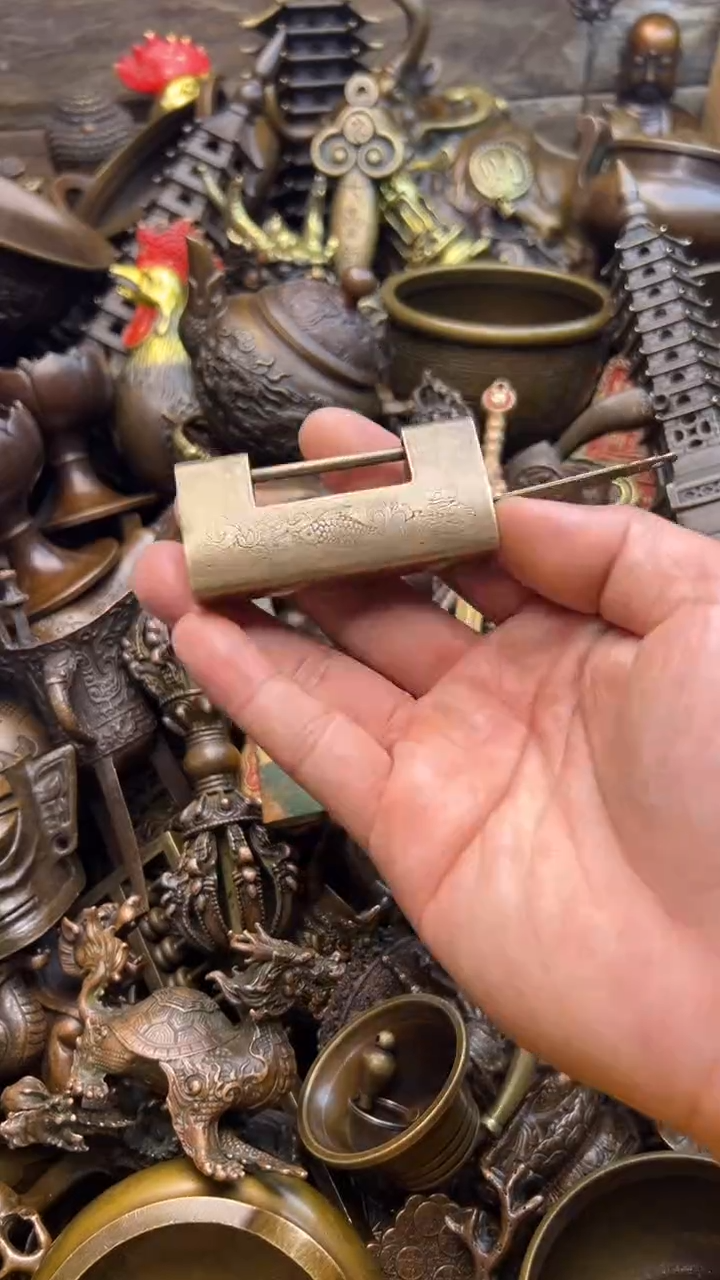 精美铜器，点击下单