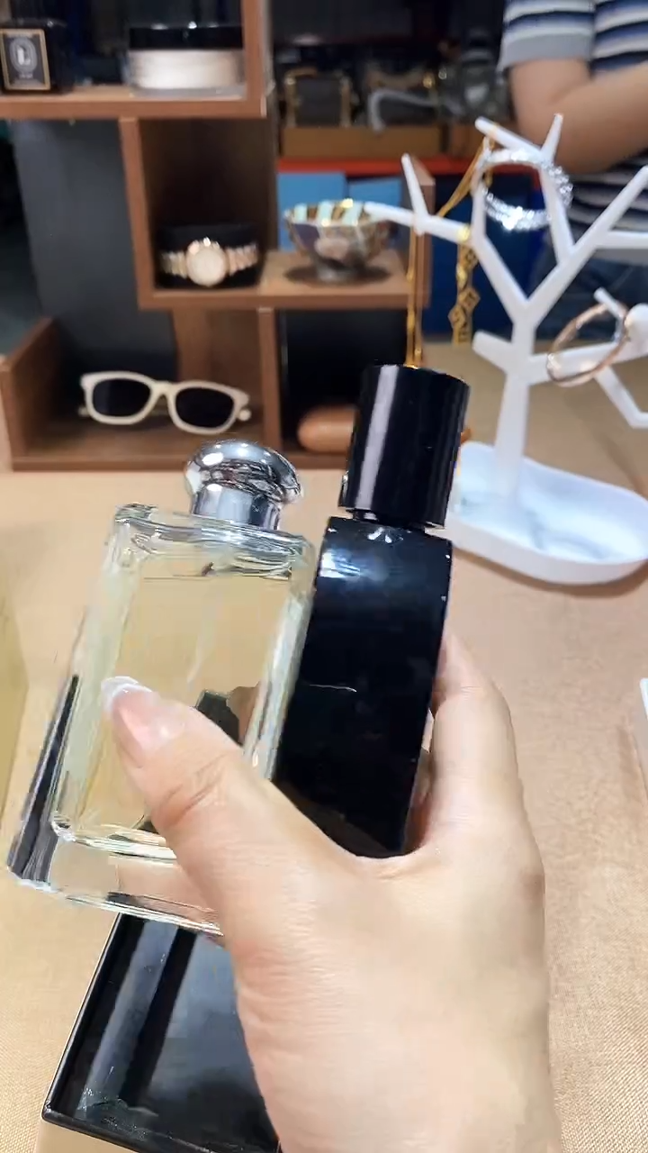 瓷片碗碟好物一件不留@@1