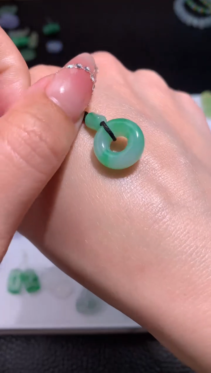 【闪购商品】定制翡翠未镶嵌毛货