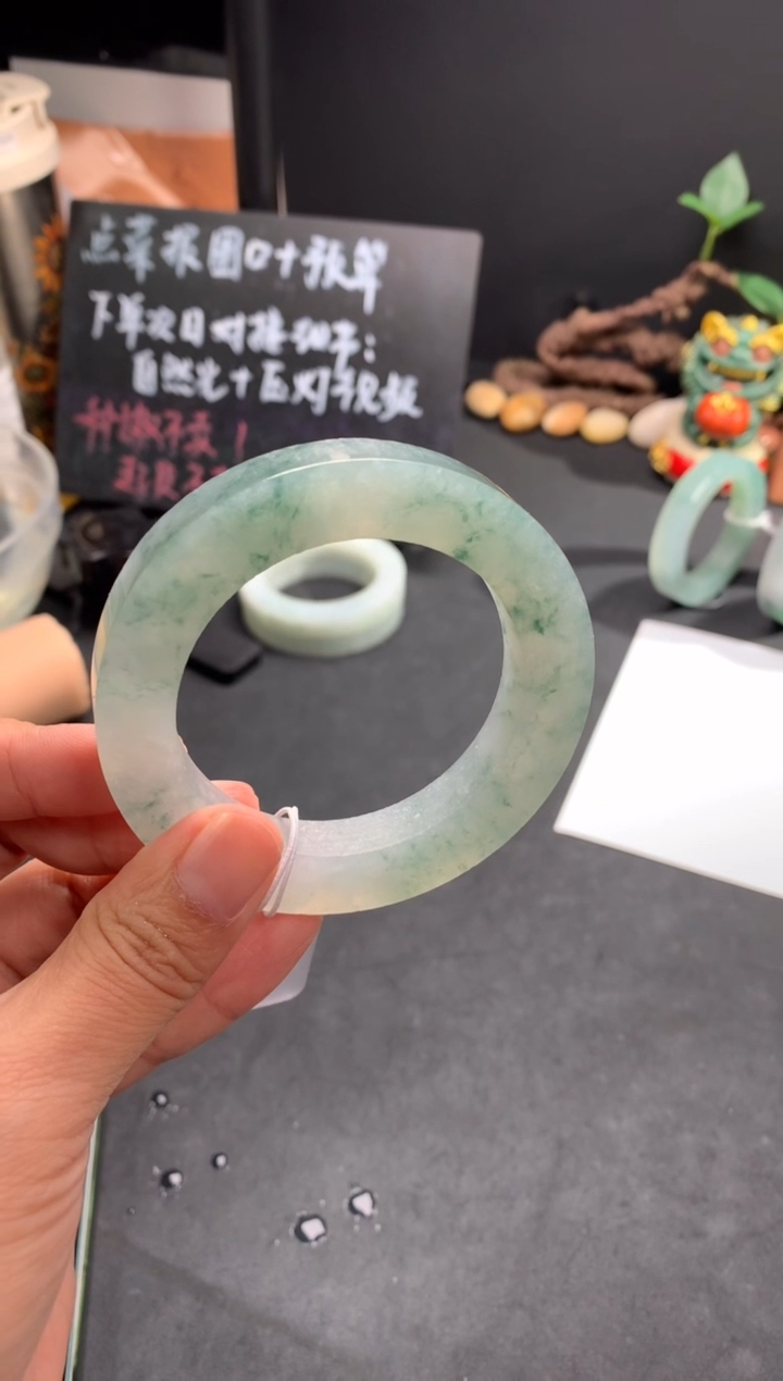 未镶嵌手镯定制翡翠飘花圆条54.5-56