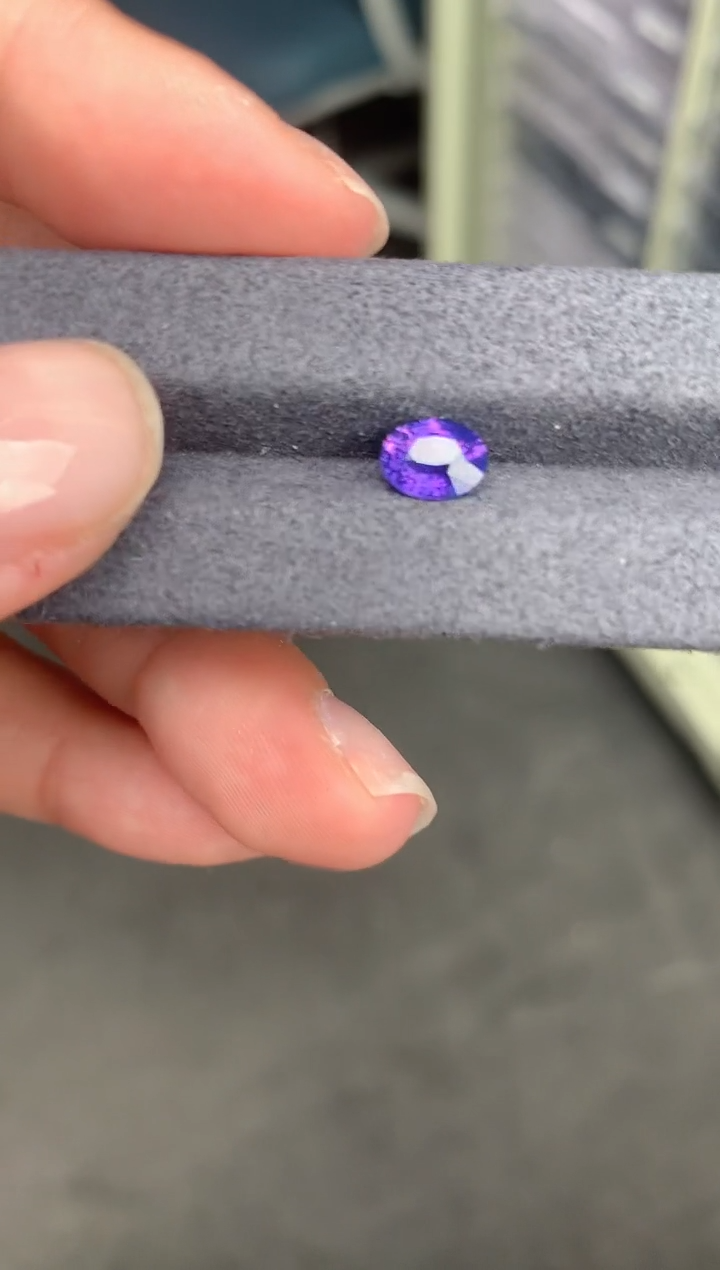 【闪购商品】彩色蓝宝石裸石未镶嵌1ct无烧紫蓝宝