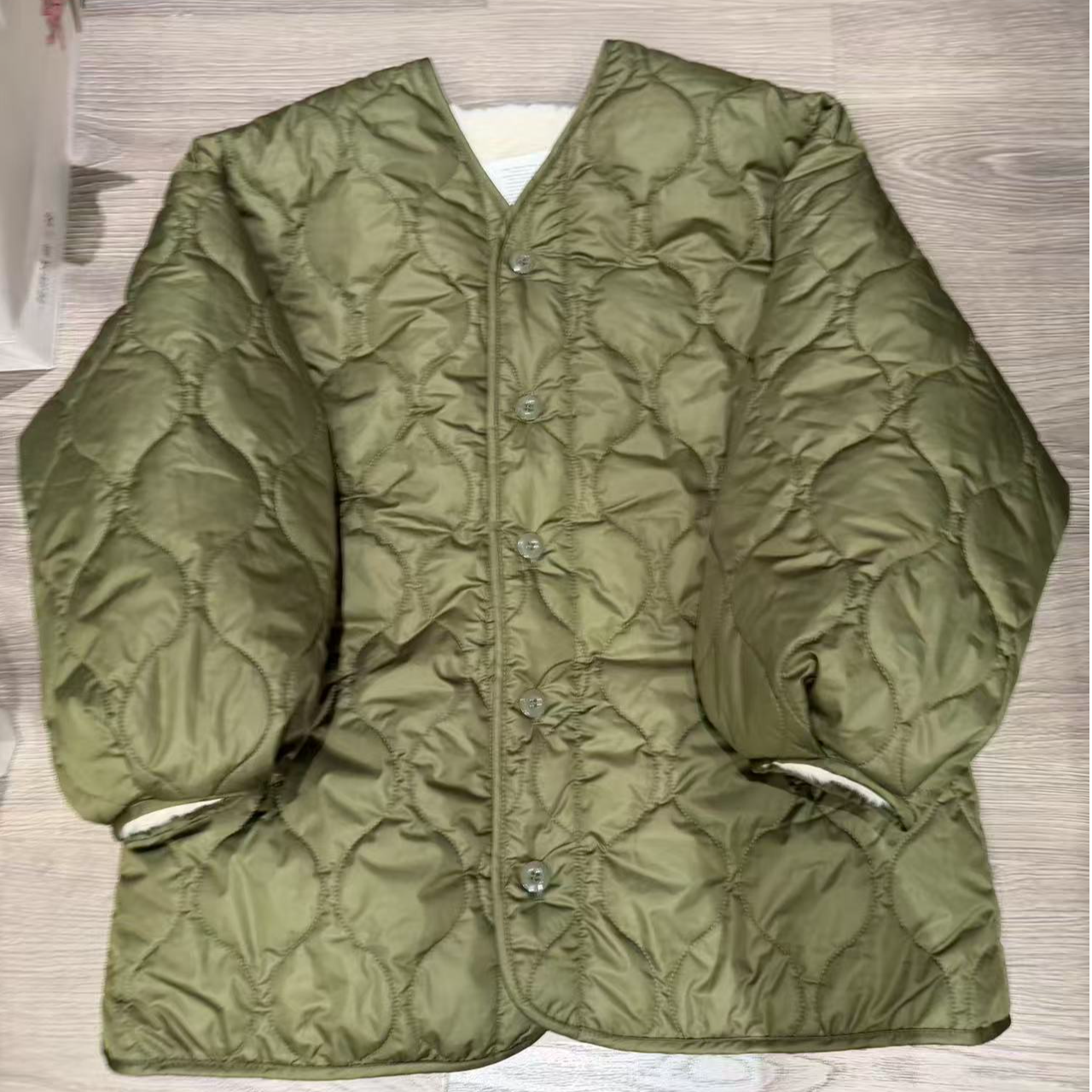 25536 军绿色薄款棉衣女