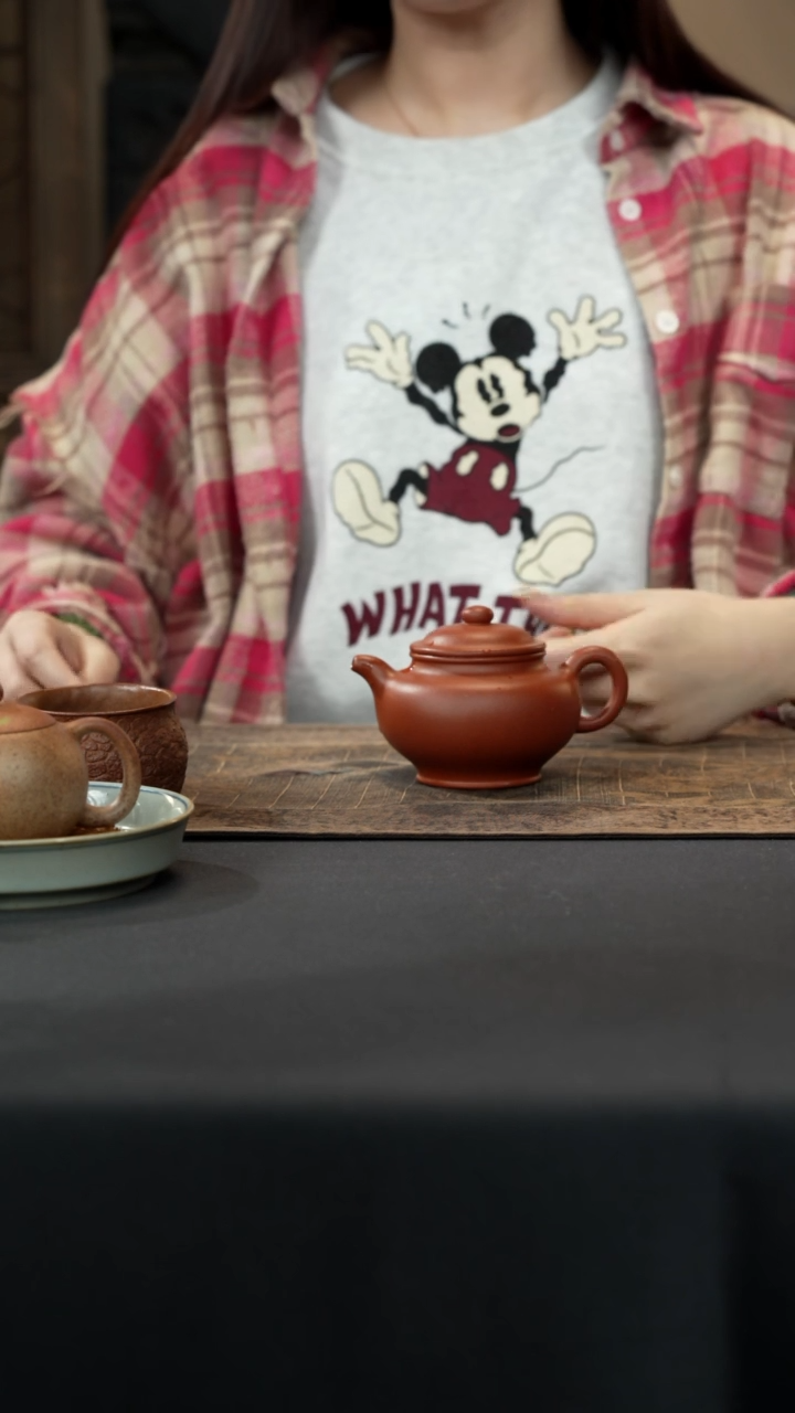 【闪购商品】紫砂茶壶红降坡全手掇只220cc