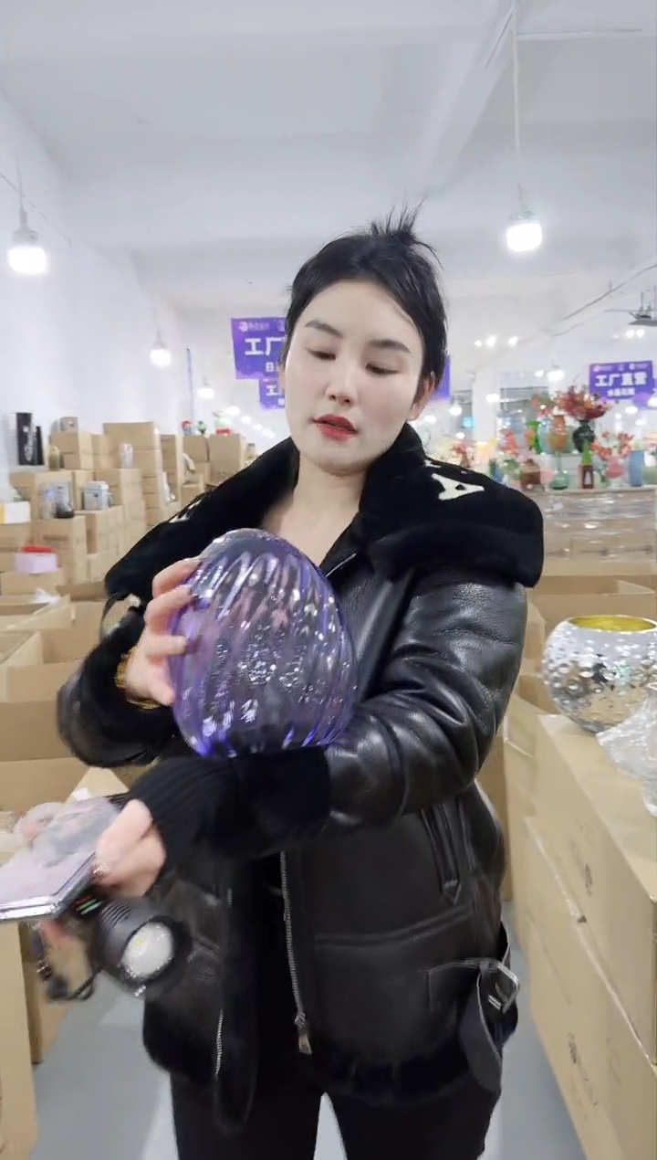 【闪购商品】无铅玻璃UU外贸仓花瓶微瑕-UG93