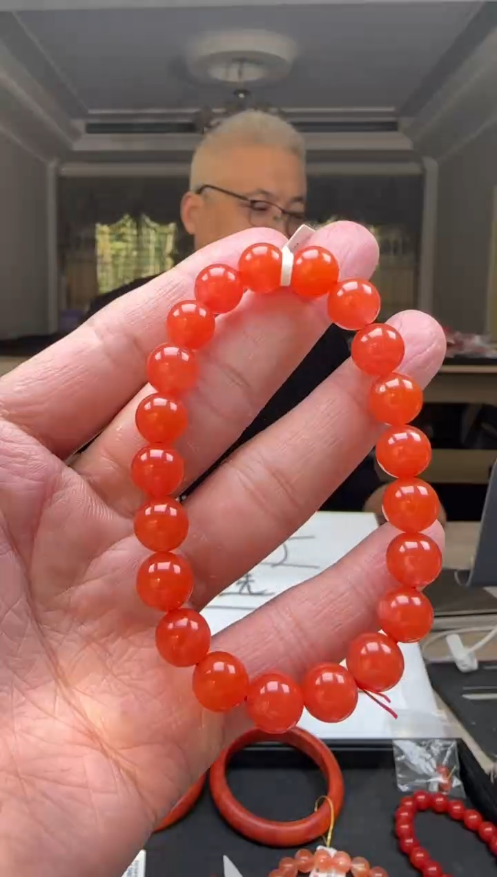 【闪购商品】南红玛瑙9mm保山手串圆珠未镶嵌多样性发一件
