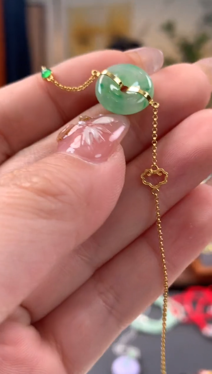 【闪购商品】翡翠吊坠(不含链)18K金镶嵌平安扣