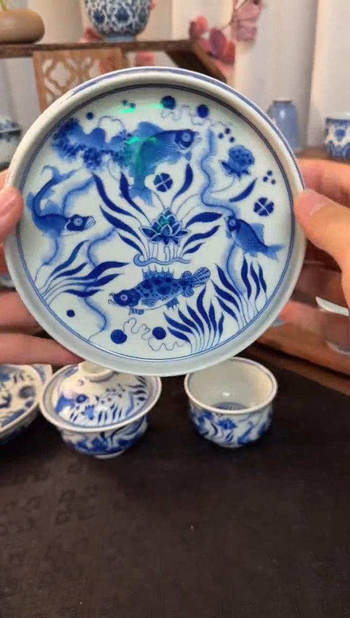 壶承瓷仿清鱼藻折口壶承