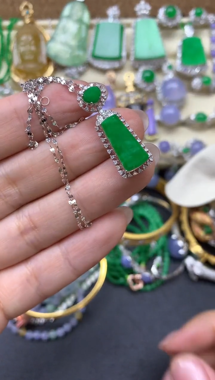 【闪购商品】翡翠颈饰18K金镶嵌423中国好珍宝