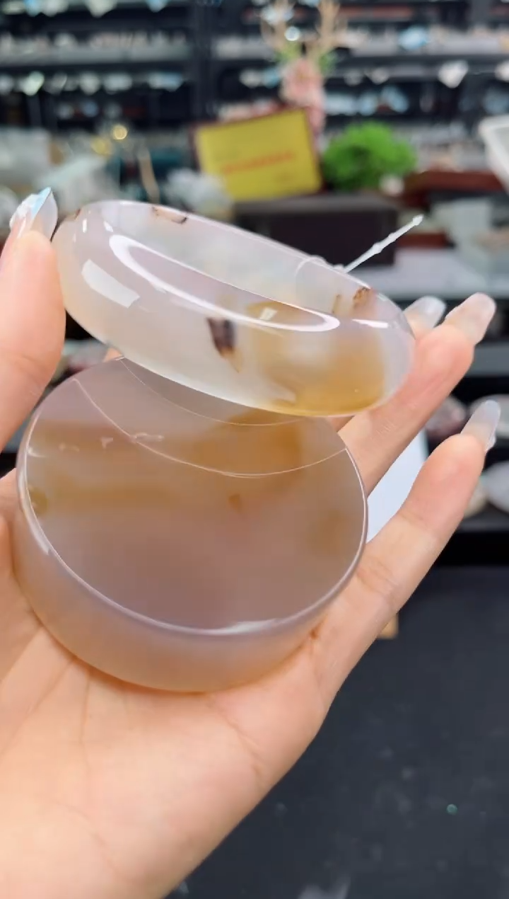 石英质玉未镶嵌手镯64圈口（赠品镯心）3751955