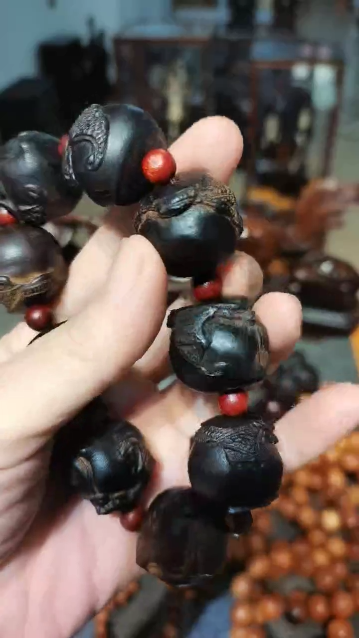 木辉*仔大红酸枝，手串